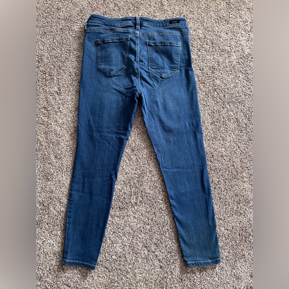 LIVERPOOL PETITE ABBY ANKLE SKINNY HIGH PERFORMANCE DENIM. 12P. - Picture 2 of 7